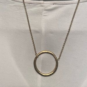 Gold necklace w/ Circle Pendant